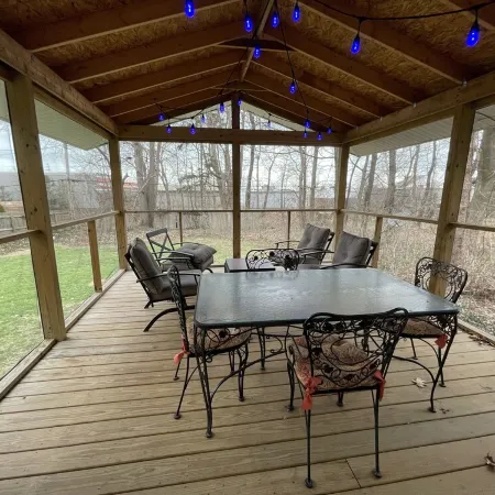 SUPER UPSCALE RANCH!