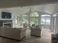 Lake Life Luxury Home on Chautauqua Lake Hotels in Chautauqua