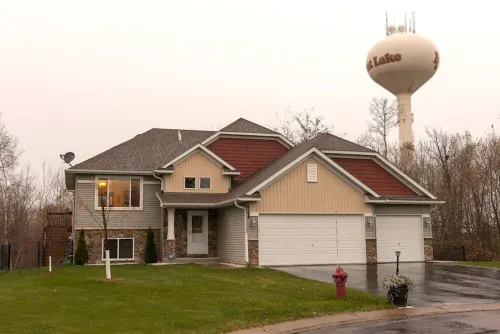 2 Bedroom Oasis! Mother in-Law Apt Forest Lake, MN