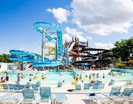 Cozy condo with tennis courts, pool, and close to the Rivers and Schlitterbahn.