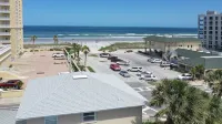 Beachside House with 2 Floors