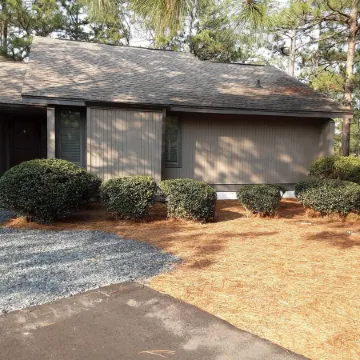 19th Hole off Pinehurst #6 Whole House with Huge New Deck