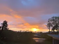 Eco friendly, Tropical paradise,spacious farm stay, conveniently located in Hilo