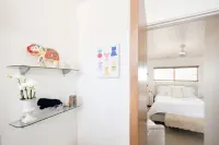 Cozy Modern 1-bedroom 100 steps from the beach Redondo Beach
