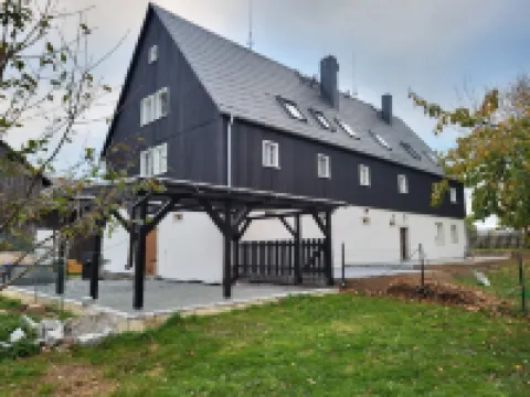 Vacation apartment in a renovated monument (max. 5 persons) Hotels in Bischofswerda