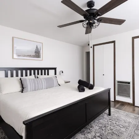 NEW! Family Cabin Retreat in Munds Park w/ Cozy Back Patio & Loft