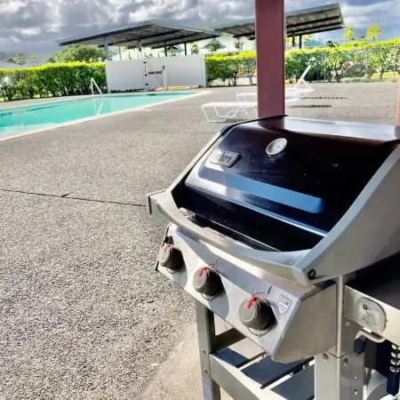 Kulani - 2 bd Spectacular Views, A/C, Pool, WI-FI