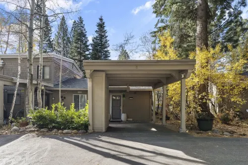 Peak Comfort in North Tahoe! Elevate Your Stay with Our Premium Retreat.