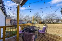 Cosmic Cowgirl 3 minutes from the Stockyards!