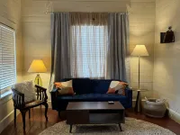 Wensel Cottage in downtown Natchez Walking distance to most shops & restaurants.