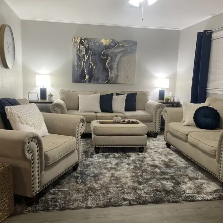 Cozy 2BR Lincoln House
