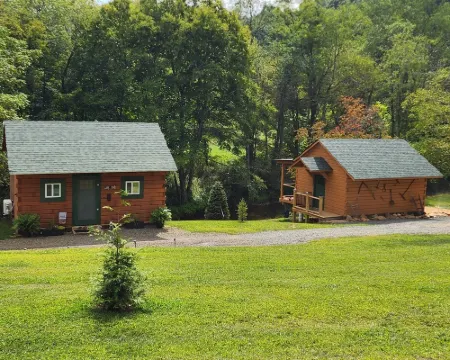 Creekside Cabins of Fancy Gap Hotels in Piper Gap