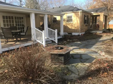 Entire House Private Retreat on the Little Miami River