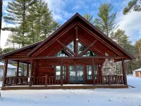 Outdoor Enthusiast Lakefront Cabin Sleeps 16