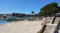 Villa on 2 beautiful bays with sandy beach, heated pool, ideal for. children