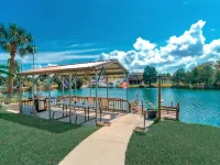 Paradise - Golf Cart Rental, Kayaks, Paddle Boat, Fishing & Swimming Hotel di Hernando Beach
