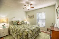 🍹🌞 Paradise Retreat! Heated Pool, Near Beaches!