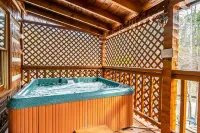 Twin Bear I, A Cozy Cabin in the Woods, with Level 2 EV Charger! - Romantic