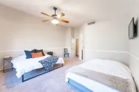 4-bedroom kid friendly home with HEATED Pool! BARNONE at Agriptopia附近的飯店