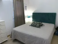 4-person apartment 100 meters from Algajola beach  호텔