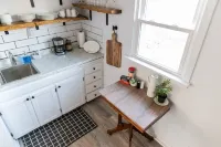 Quiet well lit studio loft just minutes from historical downtown.