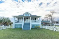 Water View&Access~ Game Room~Sunrise~Beach~Kayak Fishing~Close to Ferry~Sleeps 6 레이크 로드 와이너리 주변 호텔