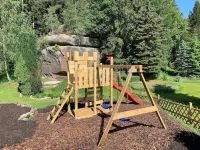 Waldferienhaus Dunja mit Whirlpool, Sauna u Garten Hotels in Oybin