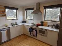 Cliff Hanger-Dinner Plain Hotels in Dinner Plain