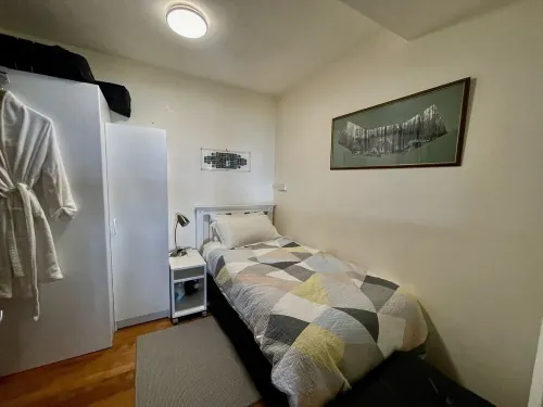 Beachside Taroona with Spa Hotels in Taroona