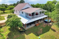 Hot Tub, Tree House, Speakeasy, Outdoor Games, Fire Pit, Arcade Games, Farm Stay