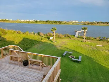 ICW Waterfront Beach Cottage - Sleeps 9!
