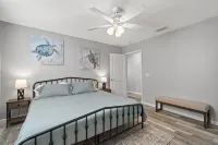 Brand new home close to beach and lake. Unforgettable memories await in PCB! Hotels in Sunnyside