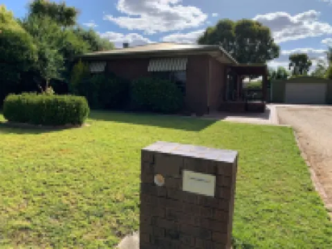 Spacious home in Corowa’s best street right across from the Murray/pet-friendly! Hotels in Corowa