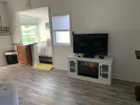 Adorable Waterfront Cottage Hotels in Keystone