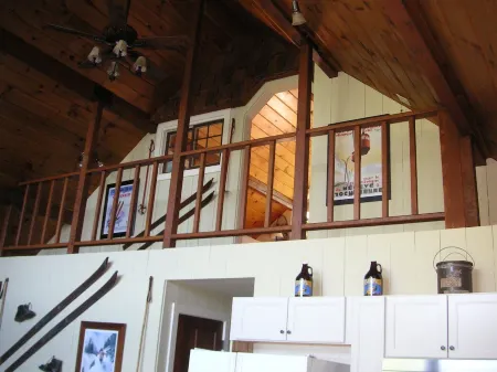 Fabulous Mountain View Chalet close to Everything in North Conway.  Pet Friendly Отели в г. Glen