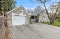 5-Min Walk to MSU — 1GB Fiber, EV Garage & Patio Hotels near Wharton Center
