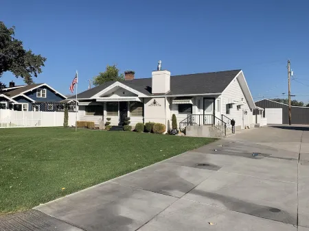 Cozy, relaxing warm traditional style home. Отели рядом с достопримечательностью «Парк Шошони Фолс»