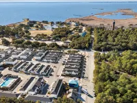 King & Bunk Beds, Beach Parking Pass, & Pets Stay Free Hotels in Corolla