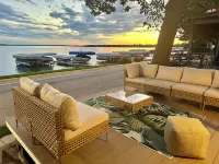 The Lakeview w/ the BEST location & views!  Newly remodeled Lakefront home! 🌴