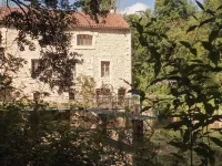 "La Chapelle aux Roses" Hotels in Le Bugue