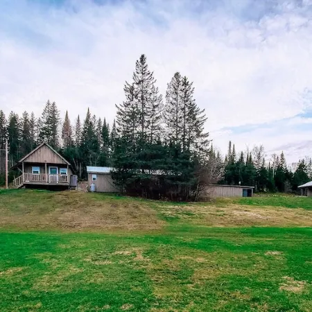 Northern Maine Cabin - Trails - WiFi - AC