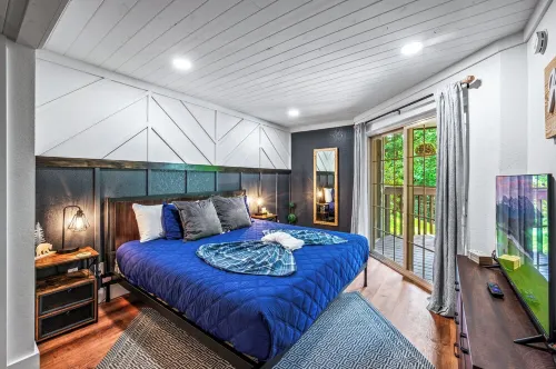 Close to Gatlinburg and Smoky Mtn National Park - Pools - Cozy Deck - Coffee Bar