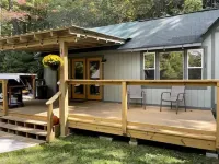 Twin Oaks at Linville, Private, Newly remodeled!