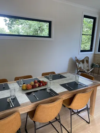 High country retreat short walk to town Отели в г. Маунт-Буллер