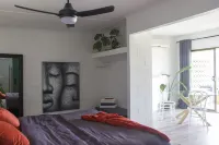 Lake Bonney Views - Cabin Retreat