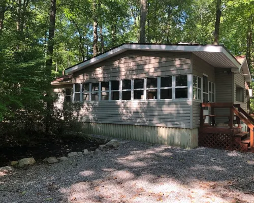 Sawmill Lane Cottage Hotels in Snyder County