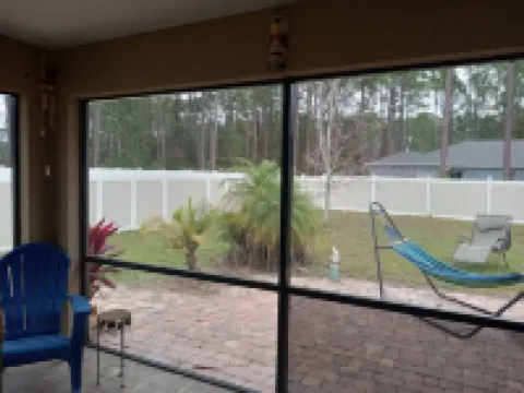 Beach Just 5 Miles! Cul de Sac Home in Great Neighborhood