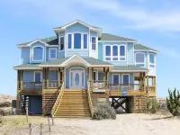 Seashine Obx Oceanfront Luxury Home Private Pool. Hotels in Currituck County