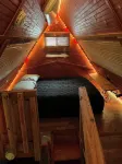 Beautiful Cabin in a great neighborhood and minutes from Baton Rouge!!