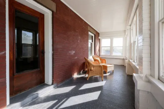 Two Bedroom Cutie in Midtown Hotels in 